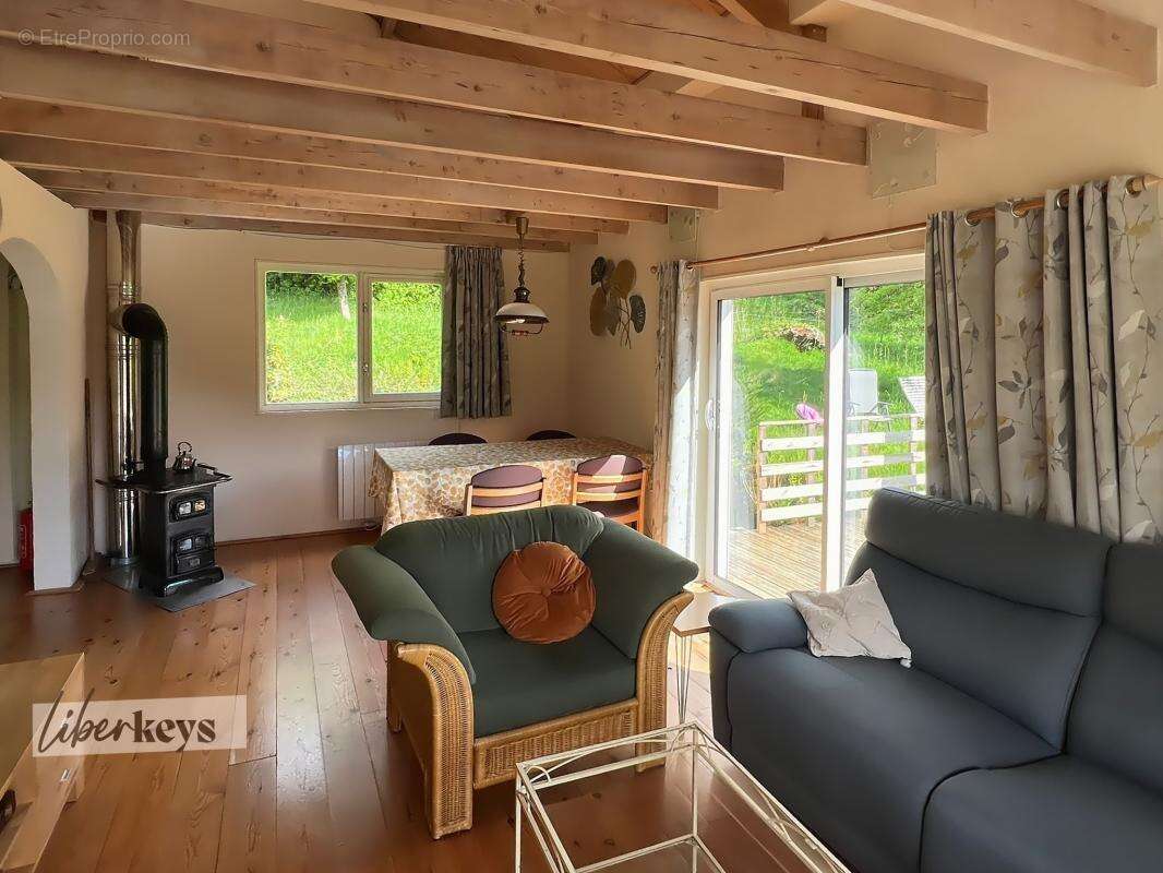 Maison à LE SYNDICAT