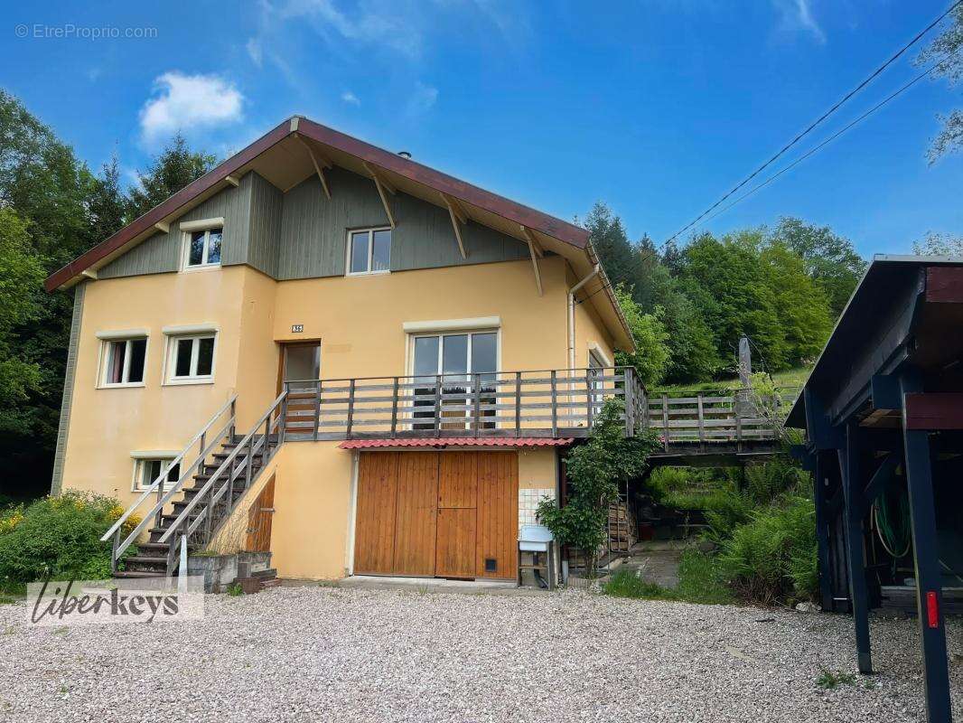 Maison à LE SYNDICAT