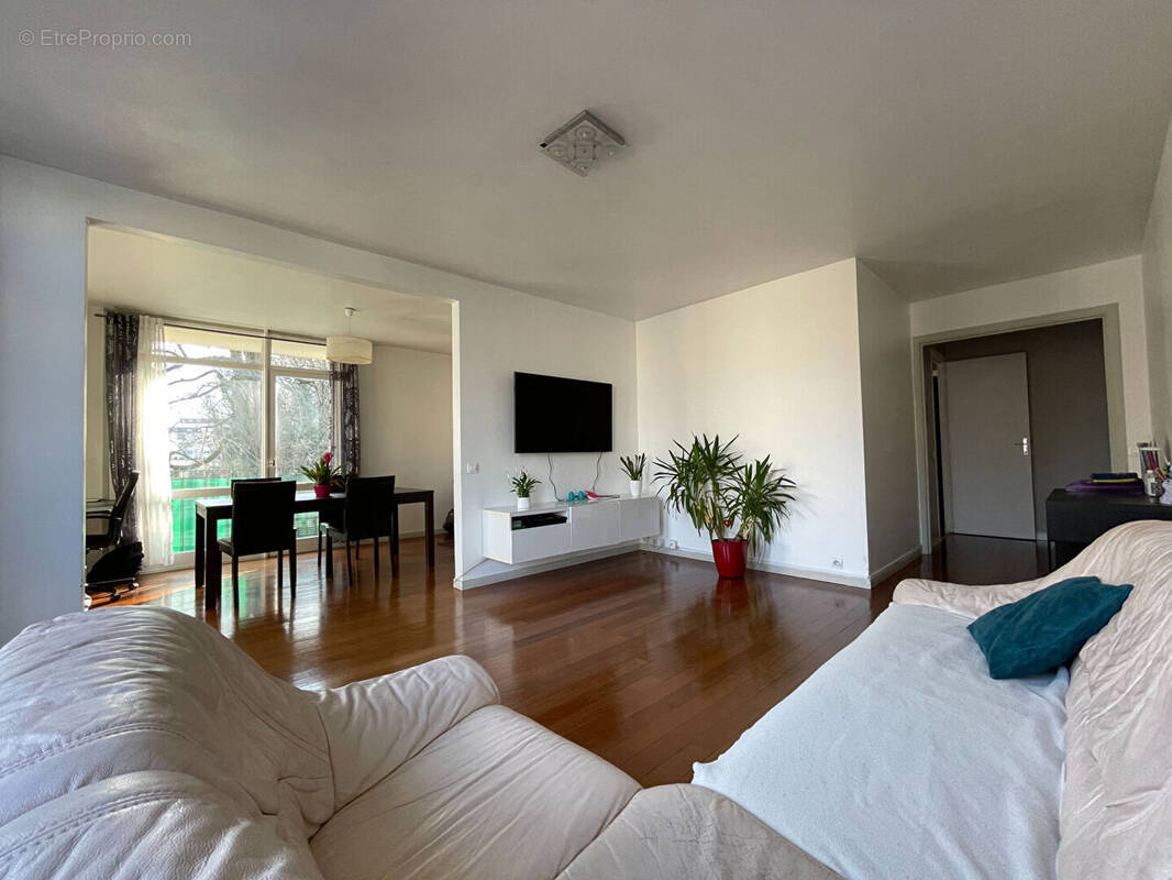 Appartement à RIS-ORANGIS