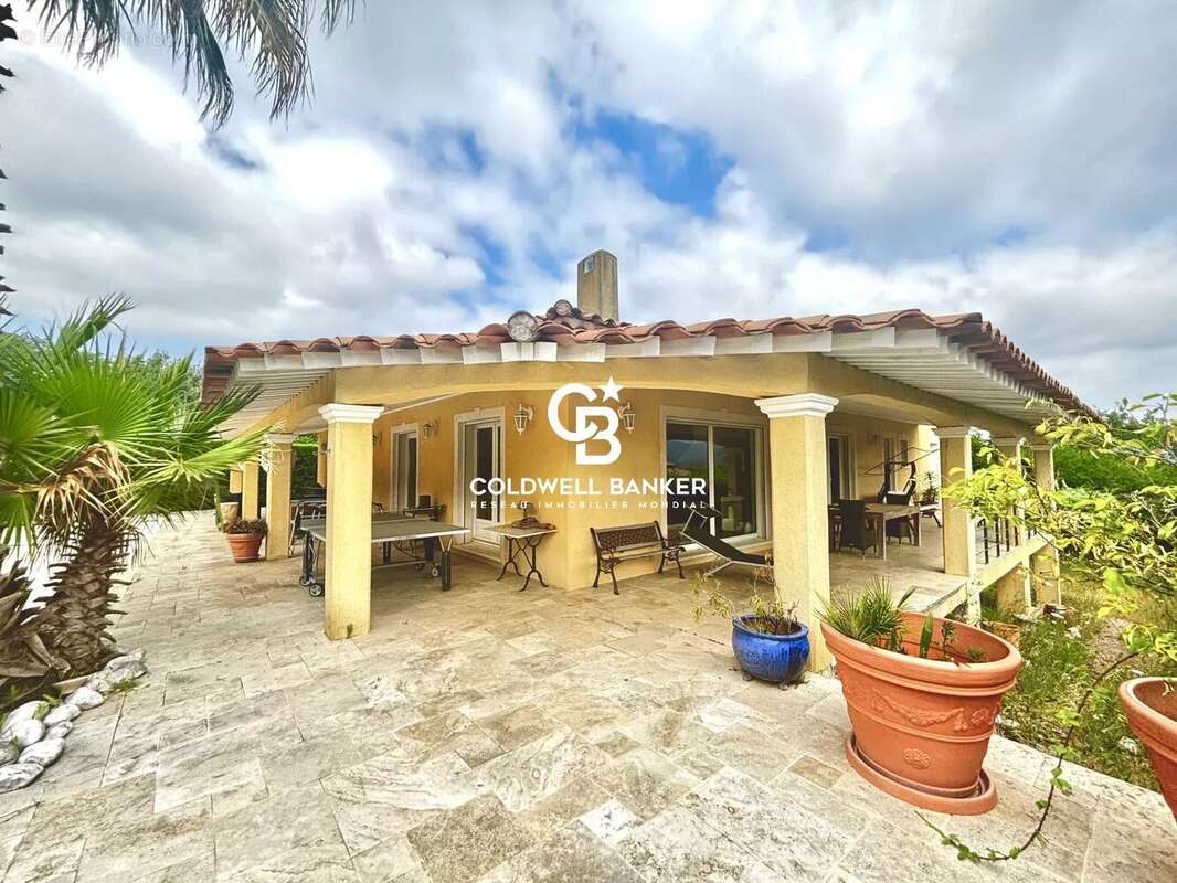 Maison à LES ADRETS-DE-L&#039;ESTEREL