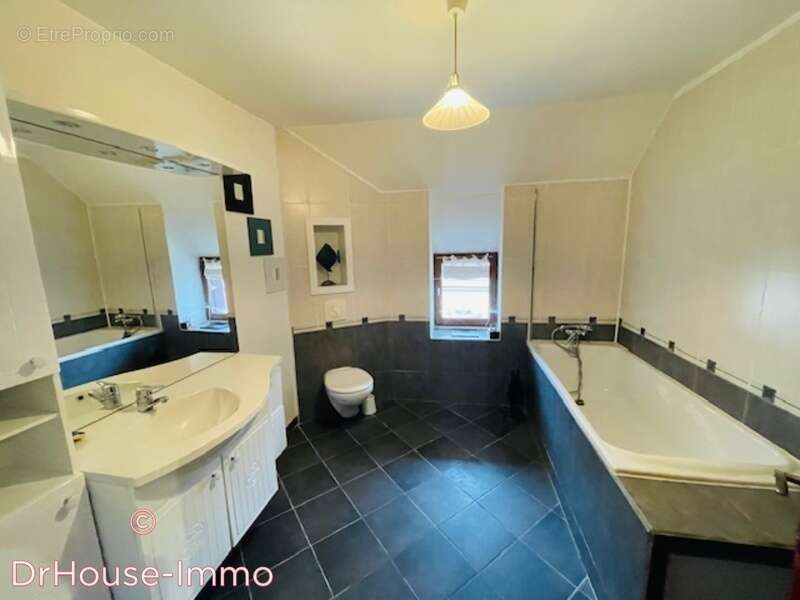 Maison à GIRONVILLE