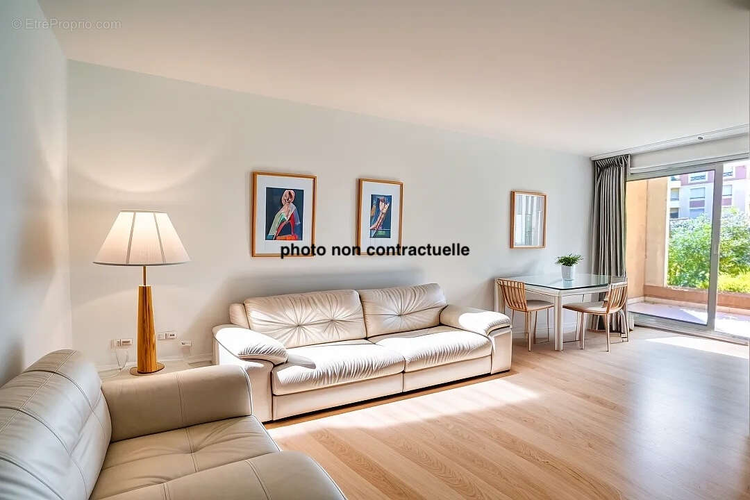 Appartement à FREJUS