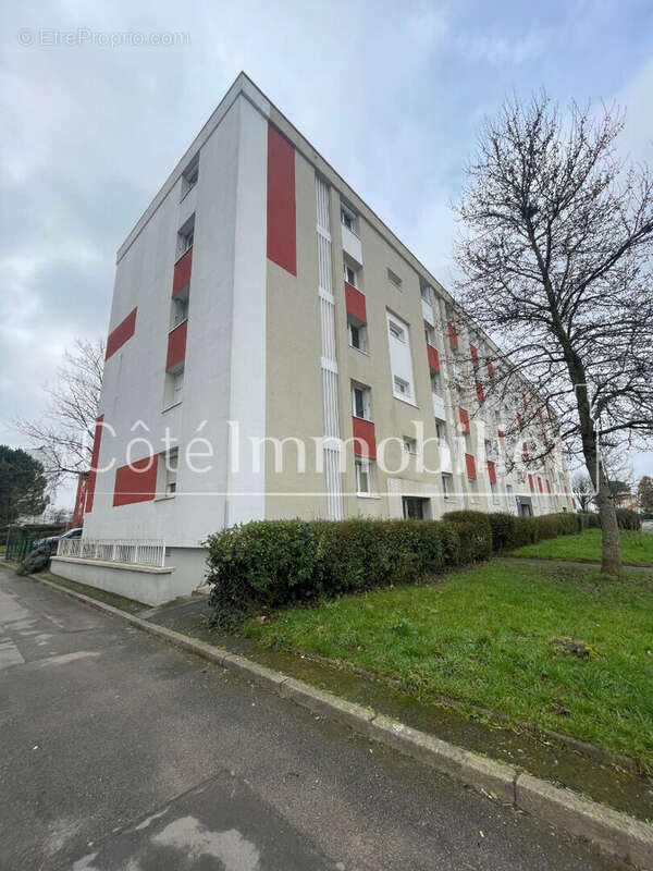 Appartement à REZE