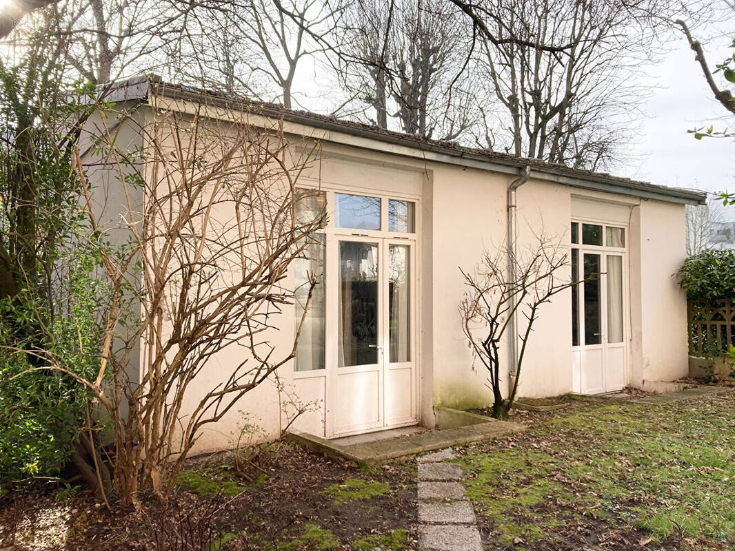 Appartement à ENGHIEN-LES-BAINS