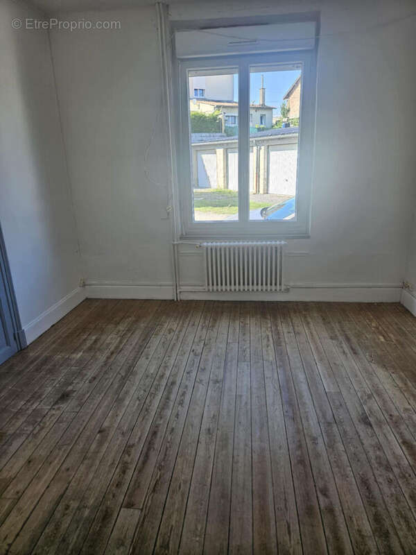 Maison à SAINT-QUENTIN