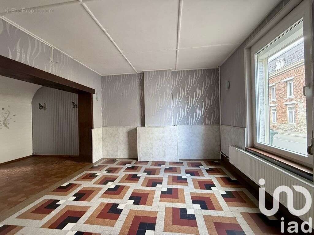 Photo 2 - Maison à SOLRE-LE-CHATEAU