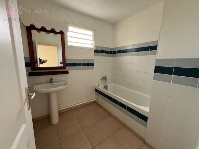 Appartement à LE ROBERT