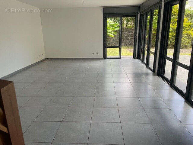 Photo 4 - Maison à SAINT-DENIS