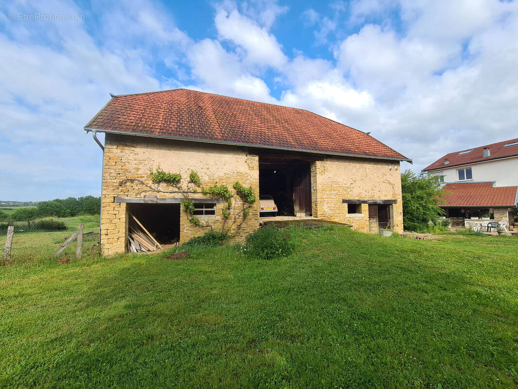 Photo 1 - Maison à GONDENANS-MONTBY