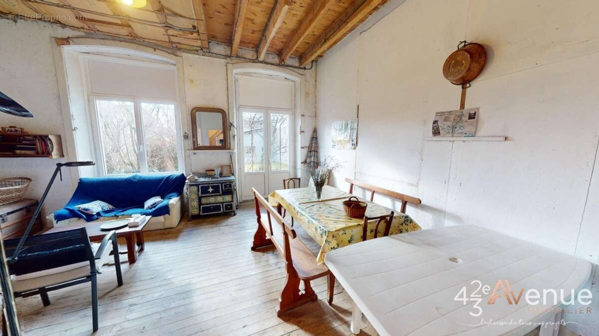 Appartement à SAINTE-SIGOLENE