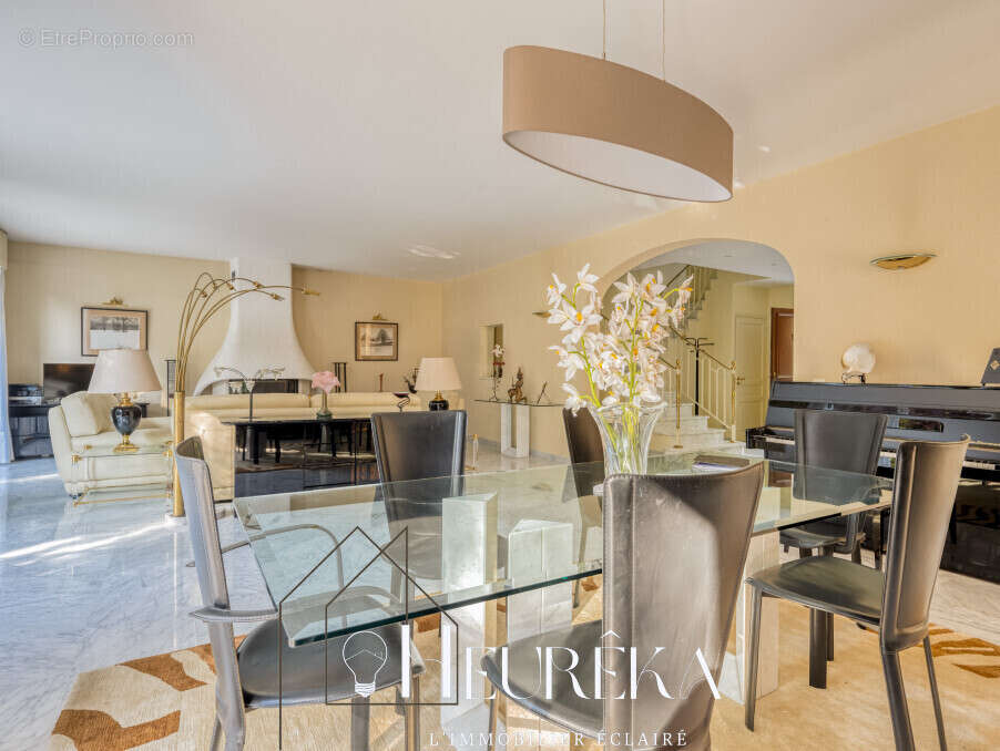 Maison à CHAMPIGNY-SUR-MARNE