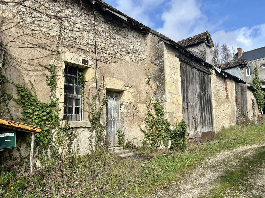 Maison à MONTLOUIS-SUR-LOIRE