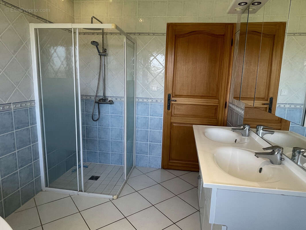 Maison à SAINT-MARTIN-EN-BRESSE