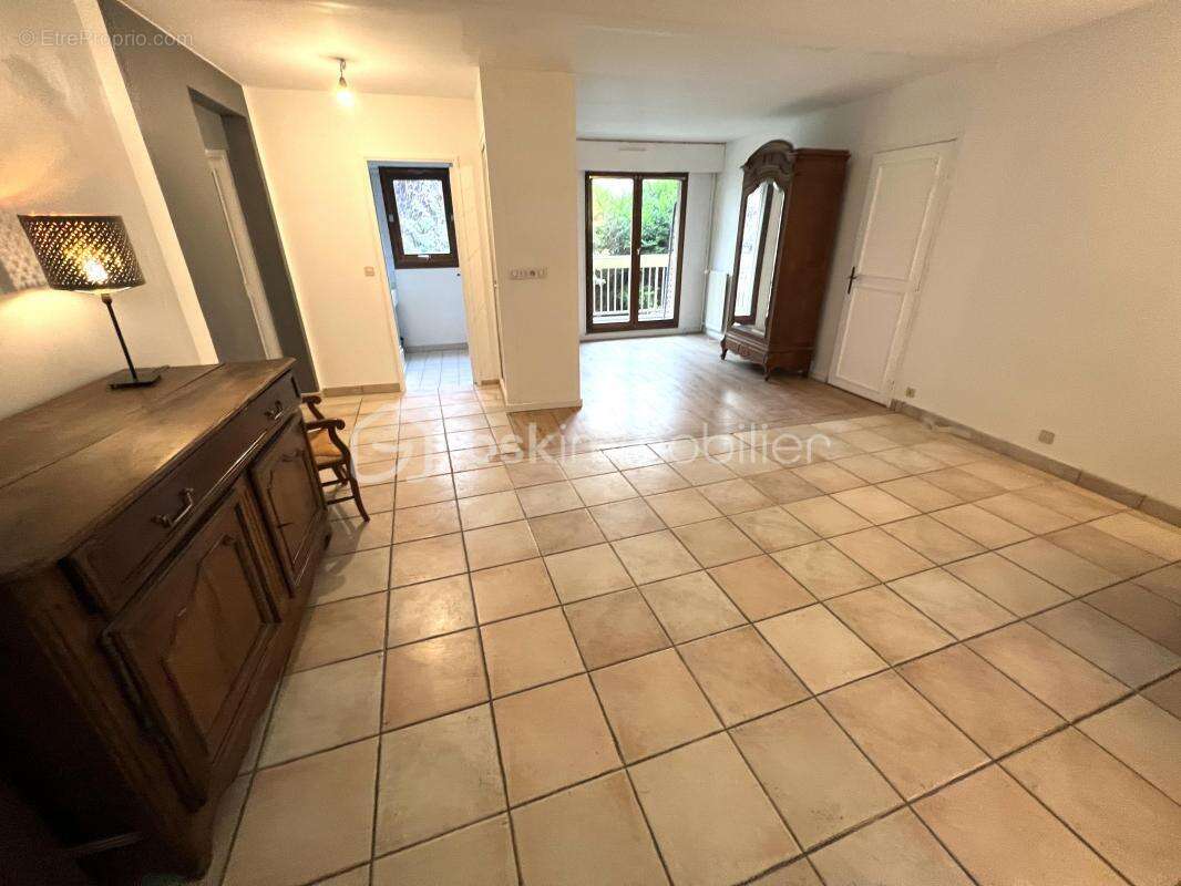 Appartement à PARIS-11E