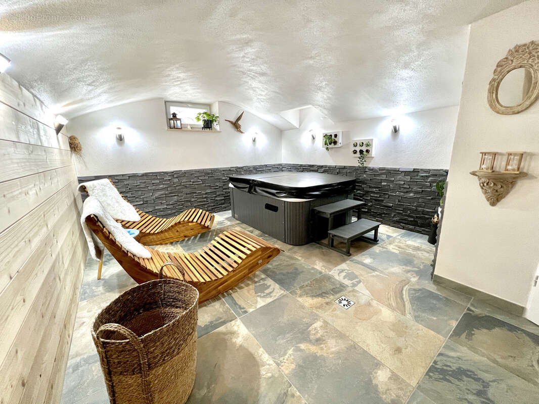 Maison à LA CHAMBRE