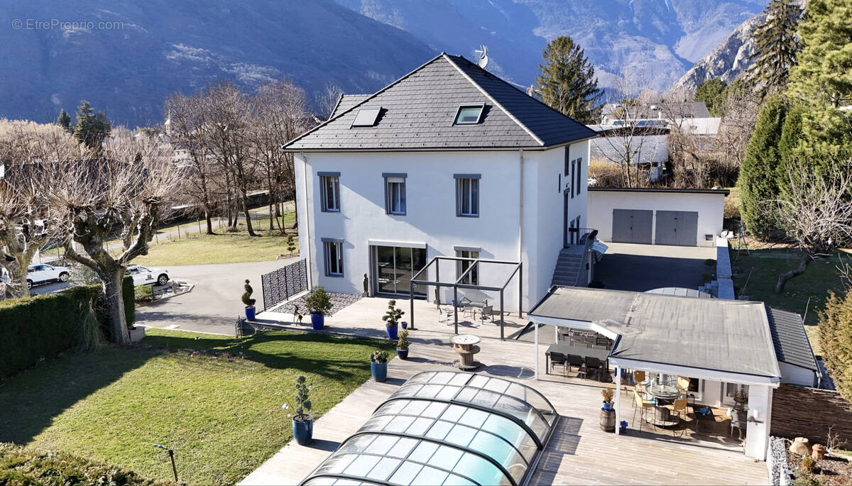 Maison à LA CHAMBRE