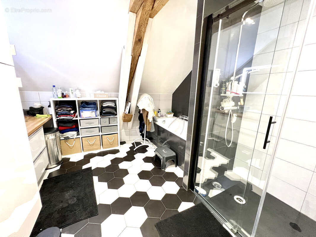 Maison à LA CHAMBRE