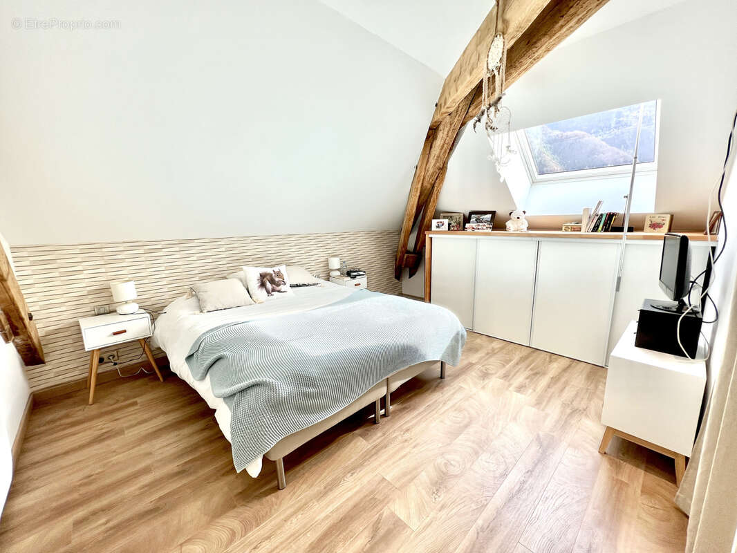 Maison à LA CHAMBRE