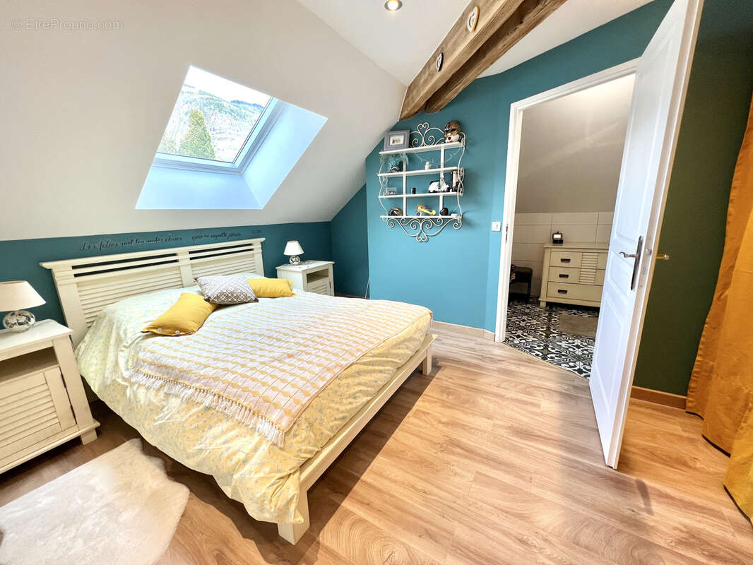 Maison à LA CHAMBRE