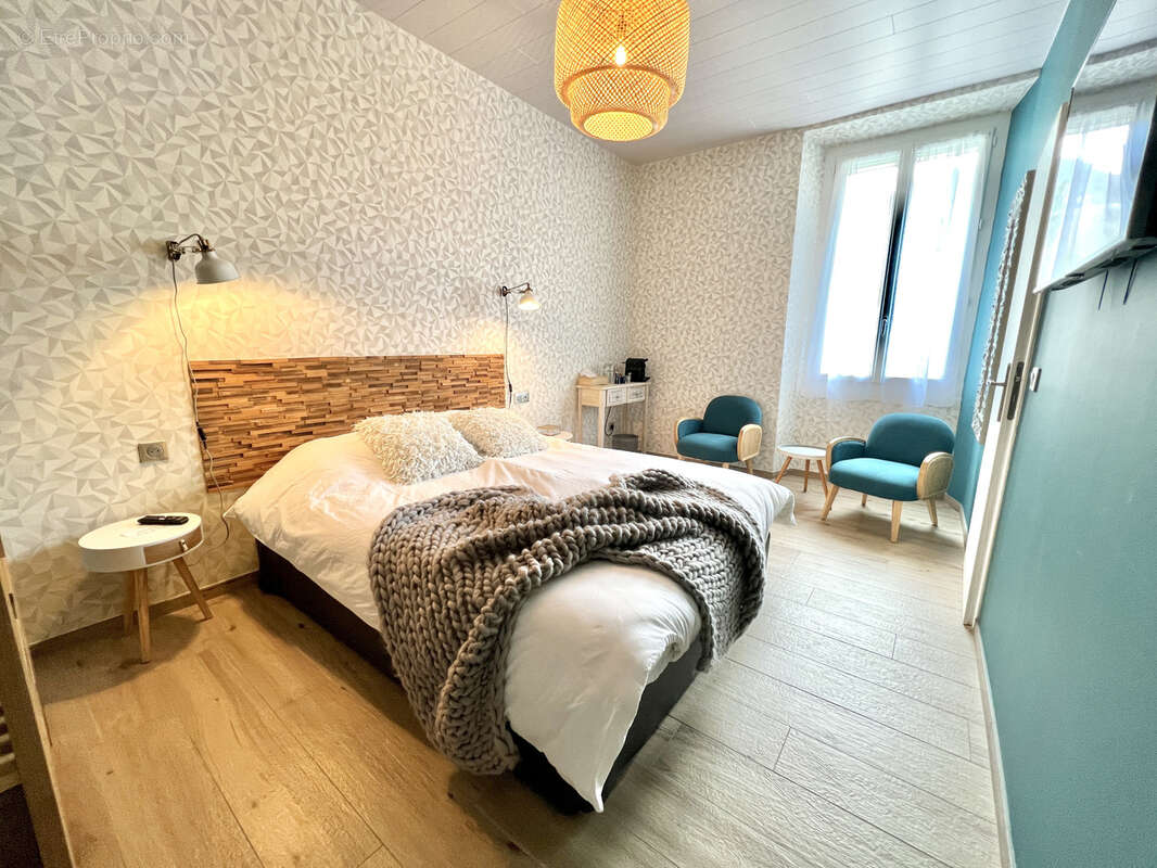 Maison à LA CHAMBRE