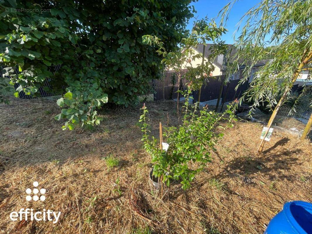 Terrain à SOULVACHE