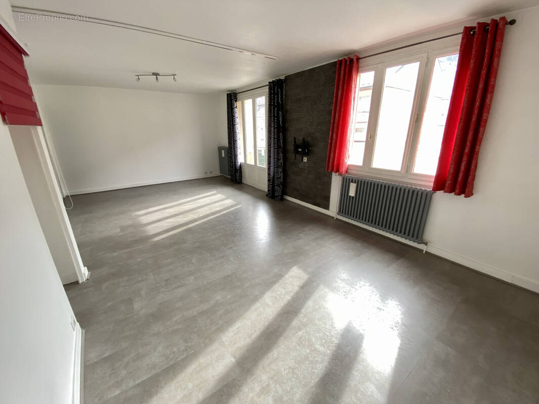 Appartement à SAINT-MICHEL-DE-MAURIENNE