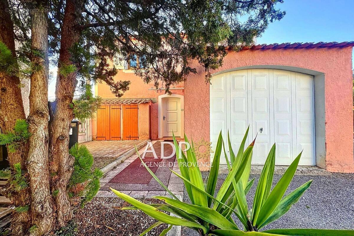 Maison à AURIBEAU-SUR-SIAGNE