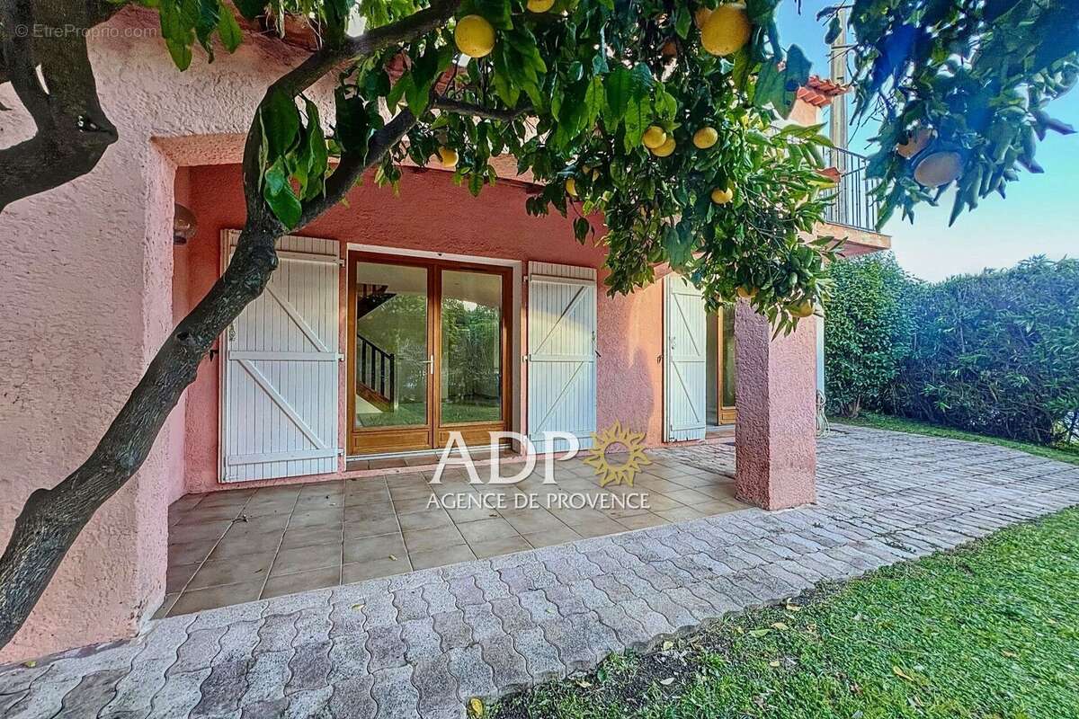 Maison à AURIBEAU-SUR-SIAGNE