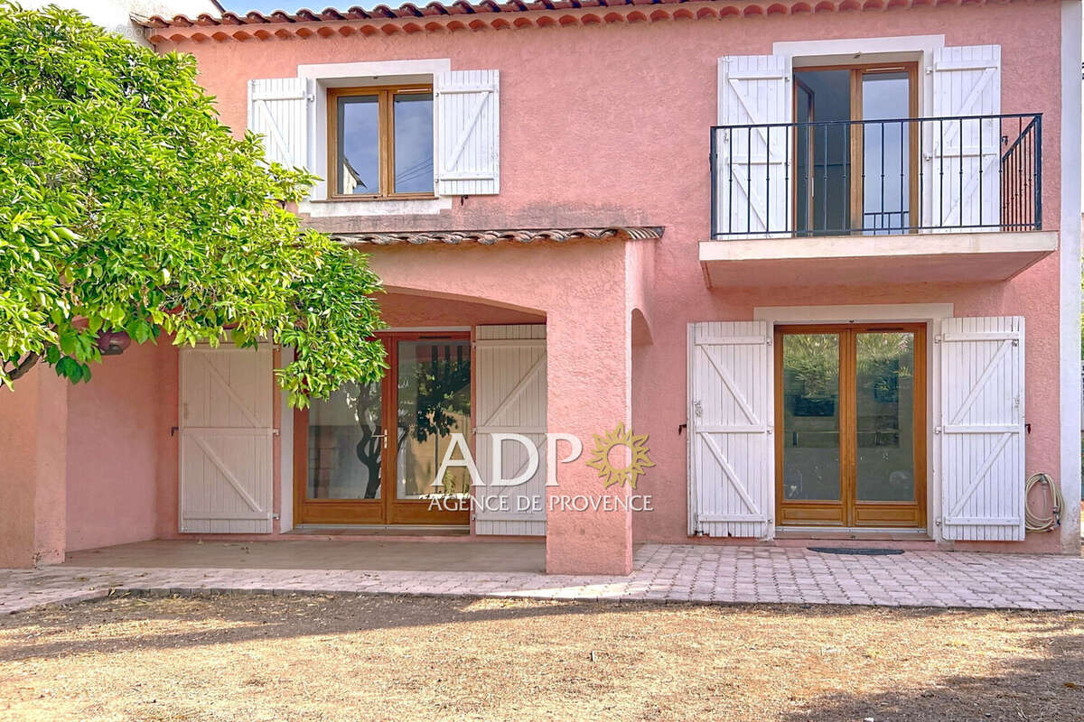 Maison à AURIBEAU-SUR-SIAGNE