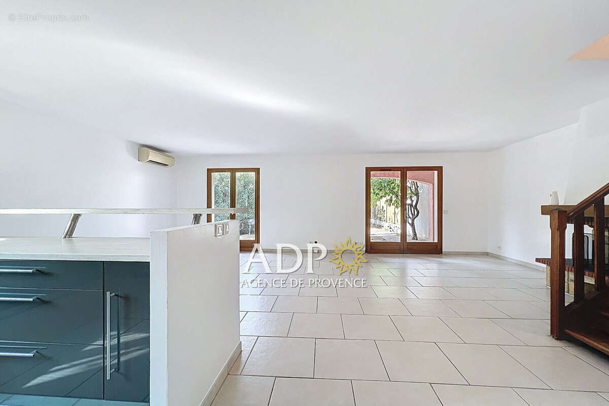 Maison à AURIBEAU-SUR-SIAGNE