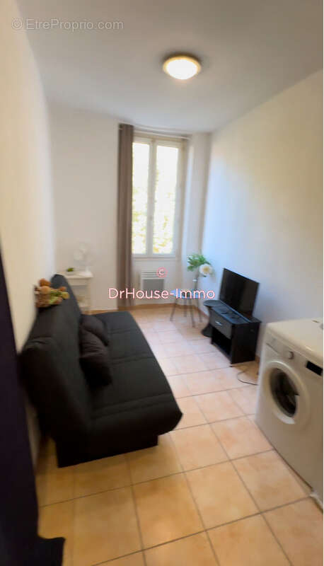 Appartement à MARSEILLE-1E