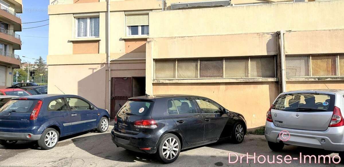 Parking à MARSEILLE-14E