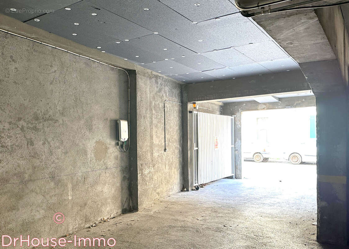 Parking à MARSEILLE-14E