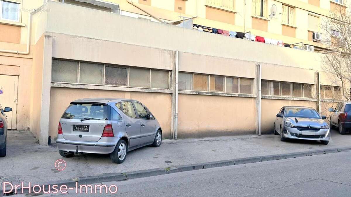 Parking à MARSEILLE-14E