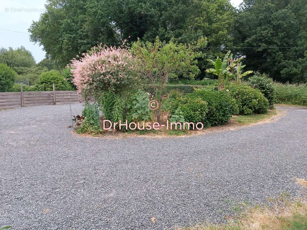 Maison à SAINT-MALO-DES-TROIS-FONTAINES