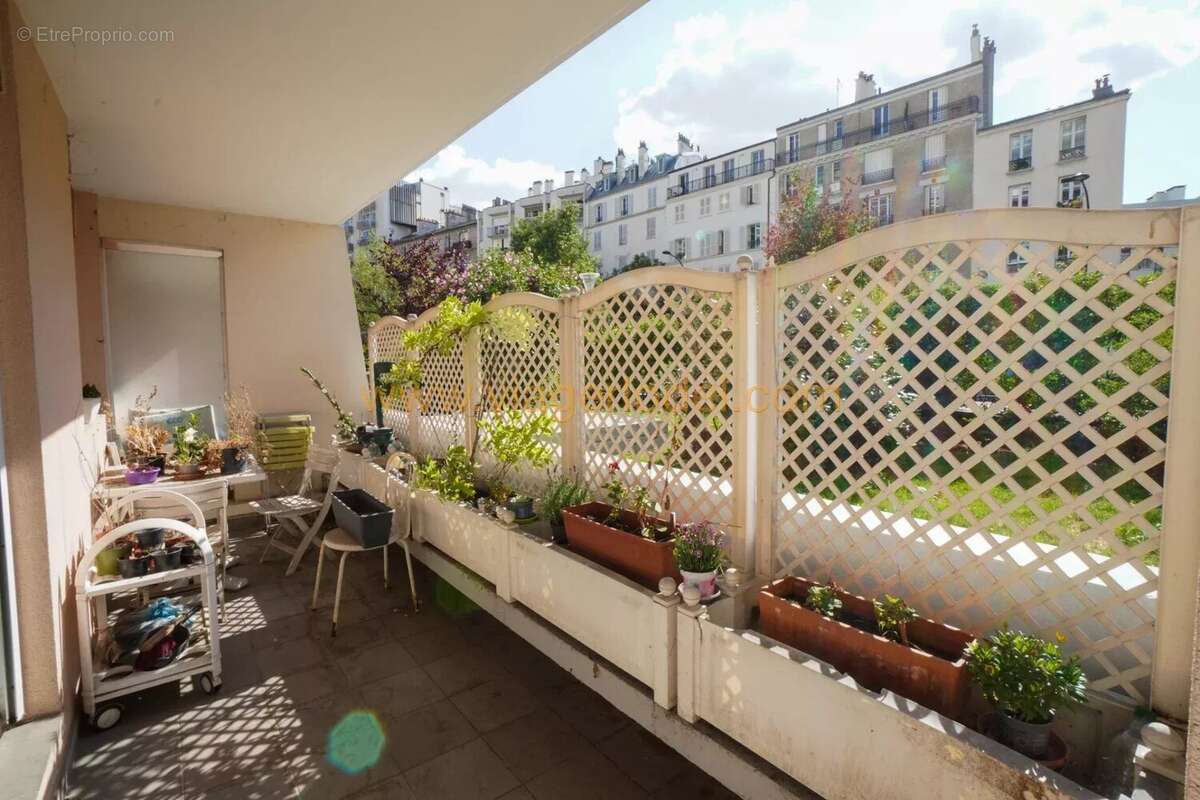 Appartement à PARIS-20E