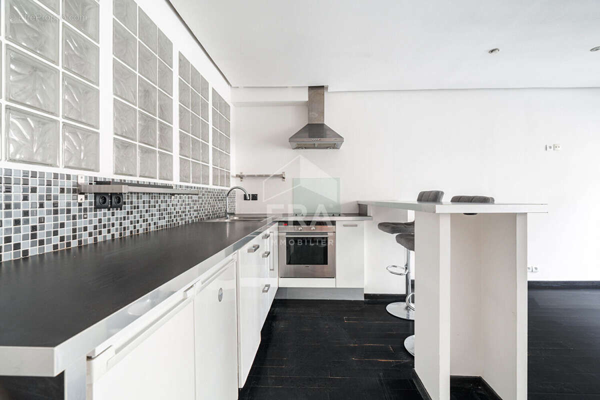 Appartement à PARIS-18E