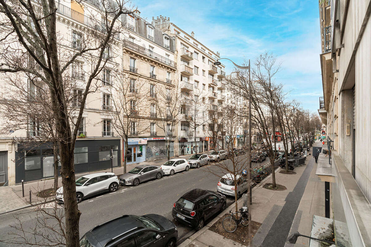 Appartement à PARIS-18E