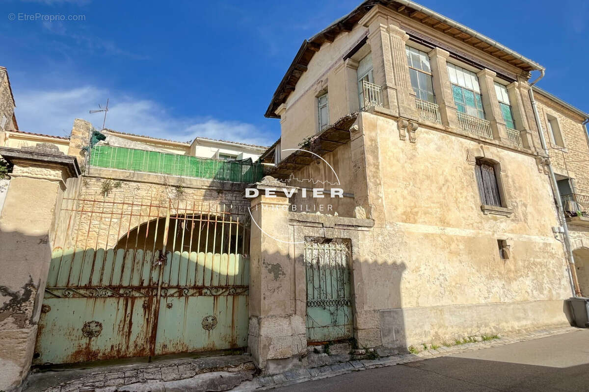 Maison à SAINT-GENIES-DES-MOURGUES