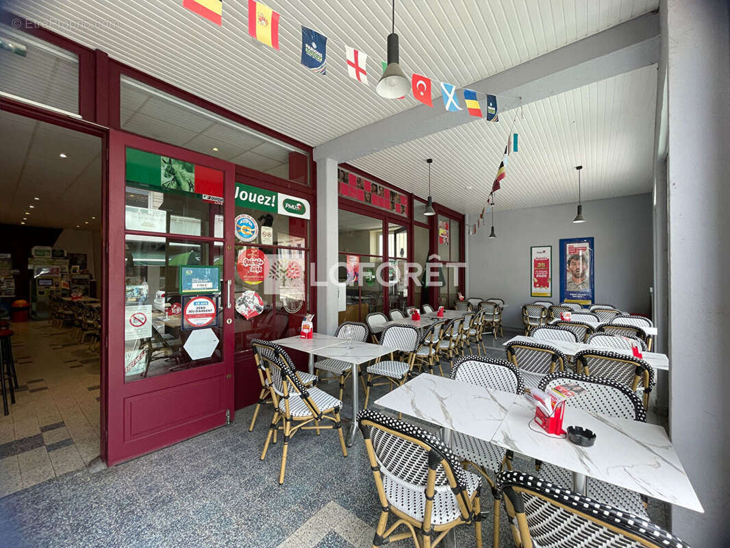 Commerce à MESCHERS-SUR-GIRONDE