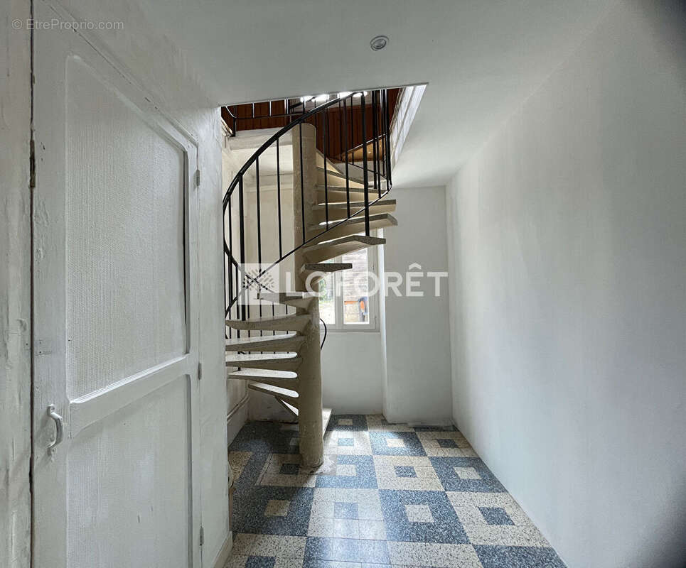 Commerce à MESCHERS-SUR-GIRONDE