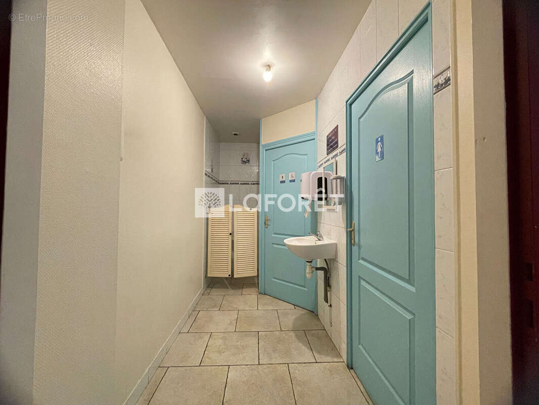 Commerce à MESCHERS-SUR-GIRONDE