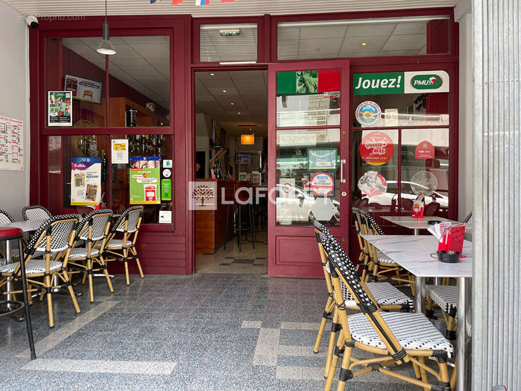 Commerce à MESCHERS-SUR-GIRONDE