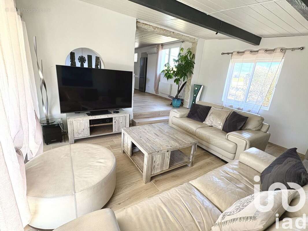 Photo 3 - Maison à SAINT-MATHIEU-DE-TREVIERS