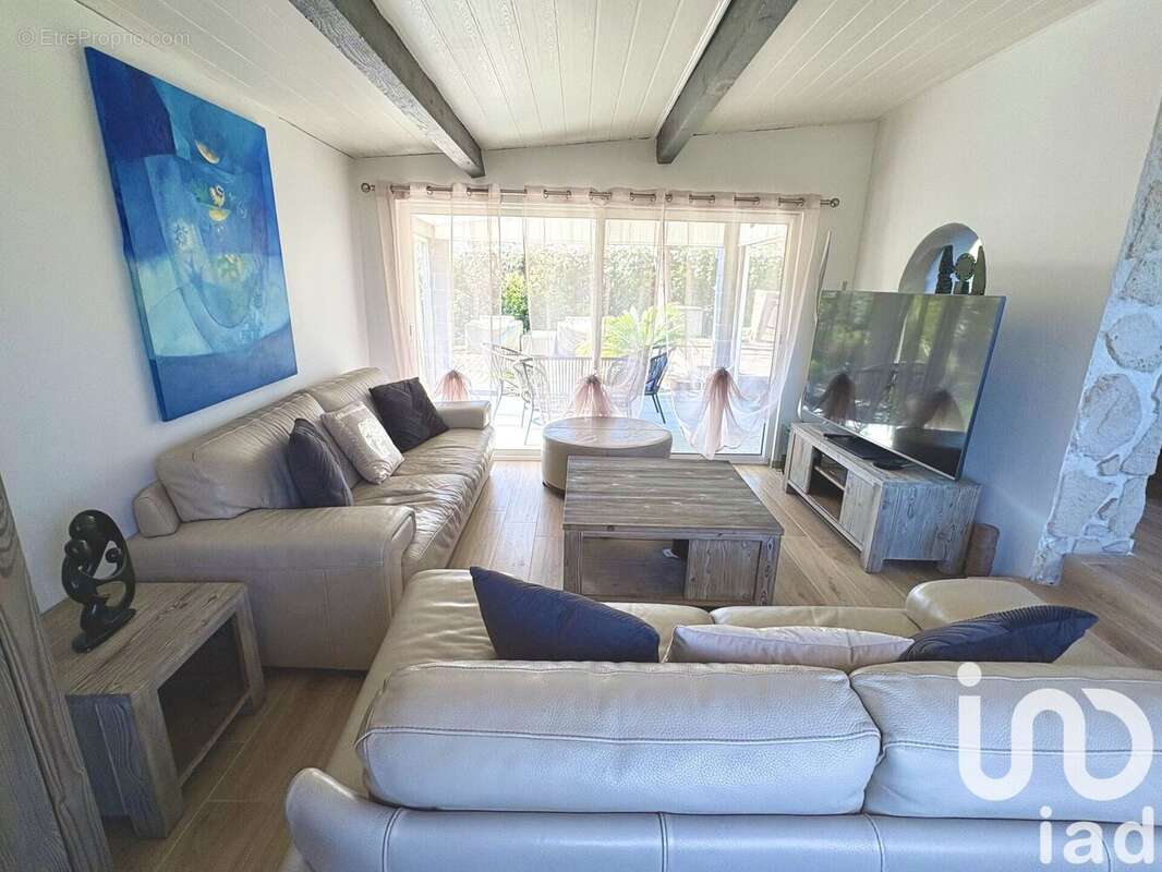 Photo 4 - Maison à SAINT-MATHIEU-DE-TREVIERS