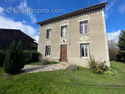 Maison à LUZILLAT