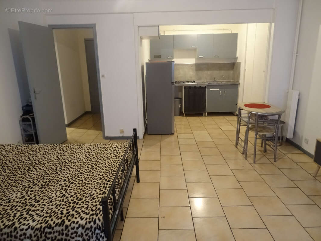 Appartement à MARSEILLE-15E