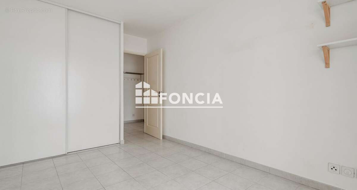 Appartement à MARSEILLE-2E