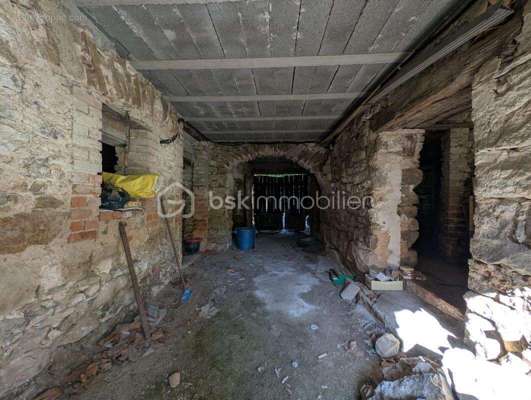 Maison à SAINT-JEAN-DU-PIN