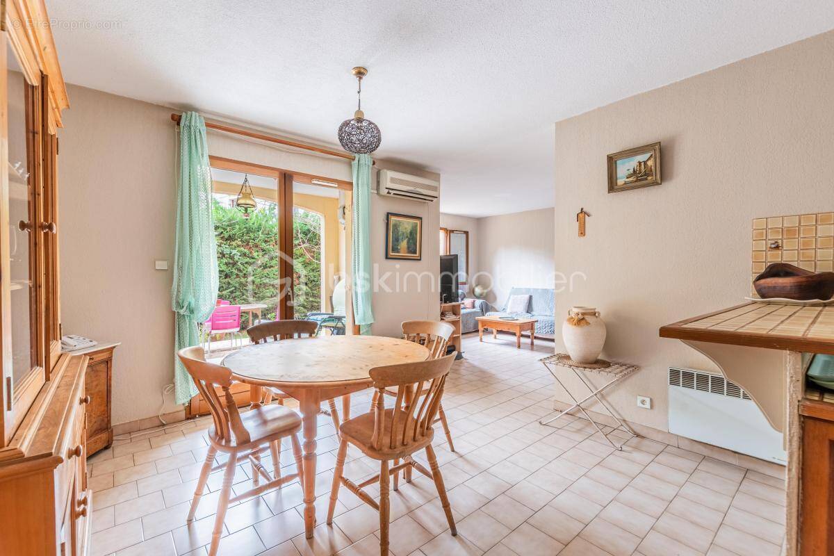 Appartement à SANARY-SUR-MER